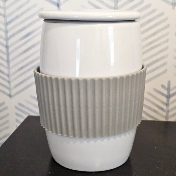 Pampered Chef Ceramic Microwave Egg Cooker Silicone Gray Sleeve - Picture 1 of 3